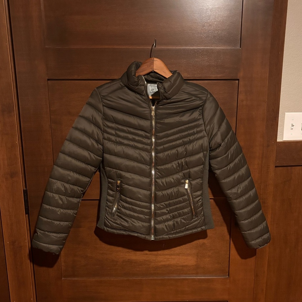 Snobbish Collection Olive Puffer Coat Size Medium